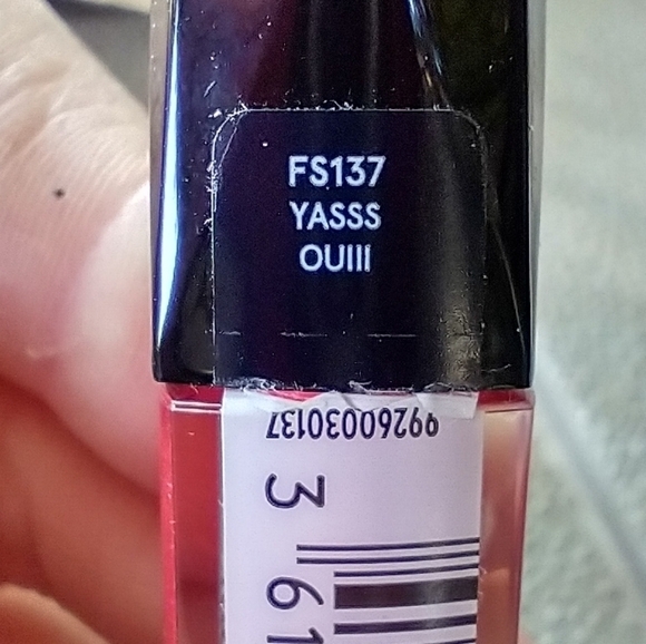 CoverGirl full spectrum gloss idol yasss fs137 - Picture 2 of 5